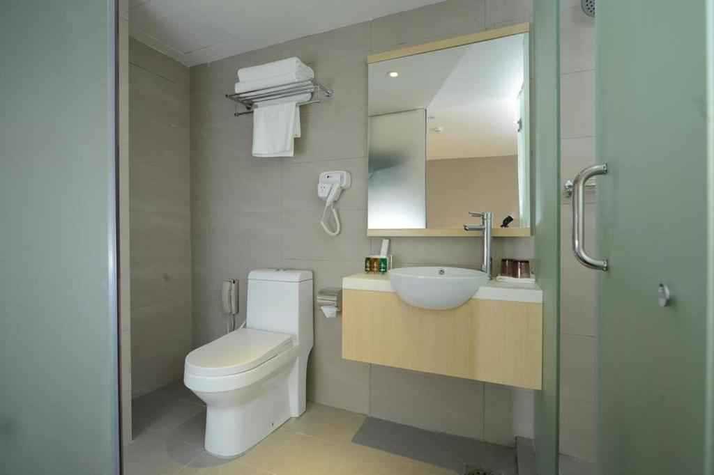 Pacific Express central market