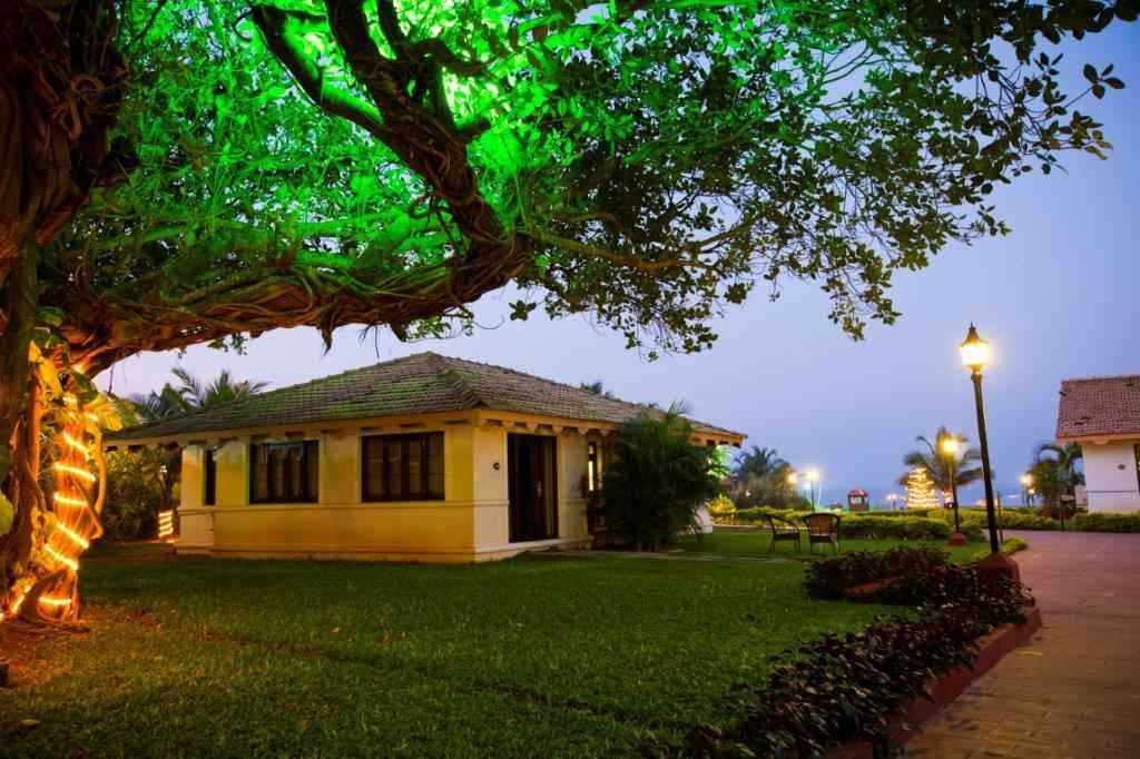 Country Inn & Suites By Radisson, Sahibabad