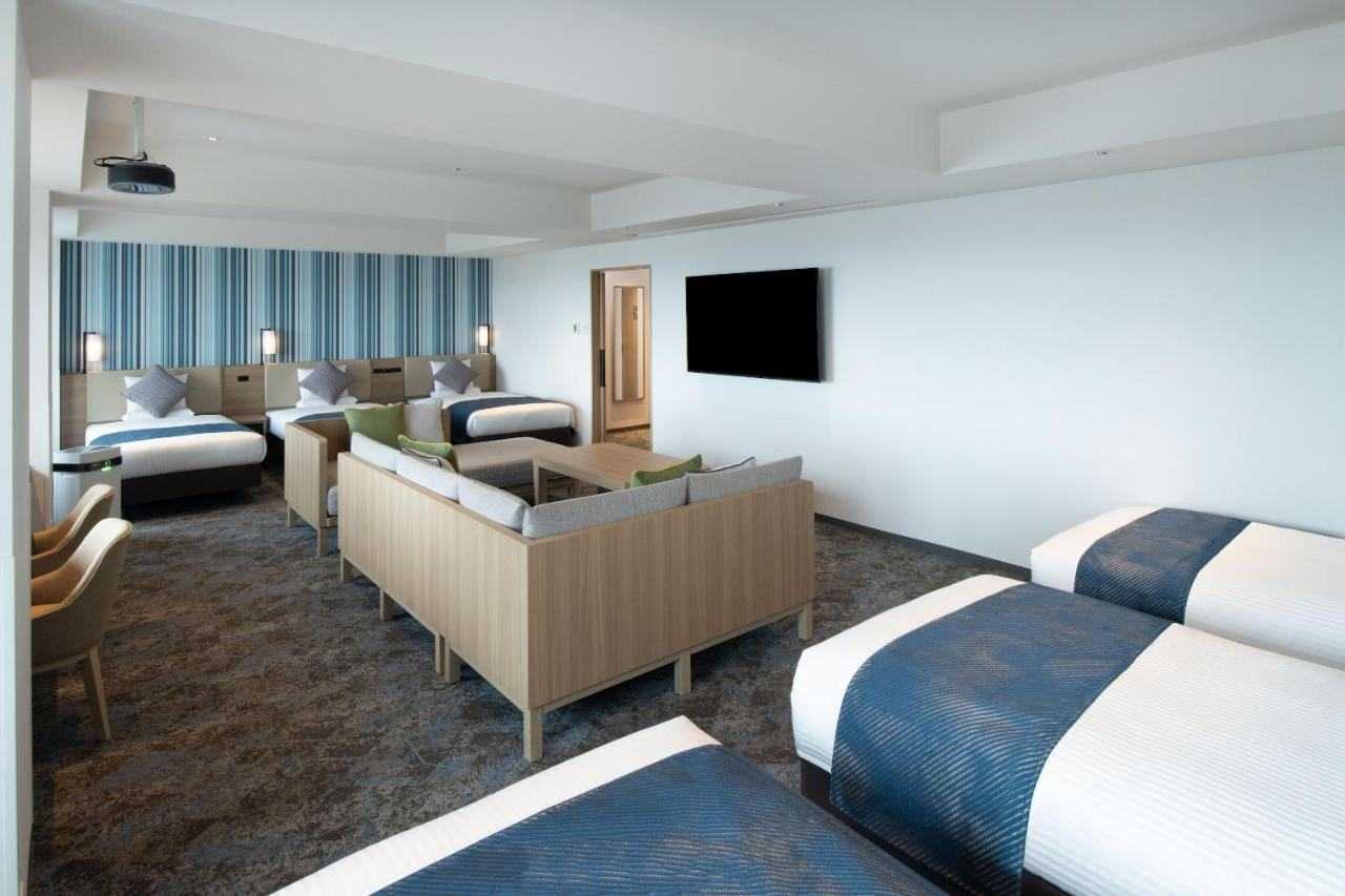 Art Hotel Osaka Bay Tower