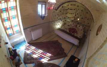 اقامتگاه بومگردی عمارت هفت رنگ شیراز